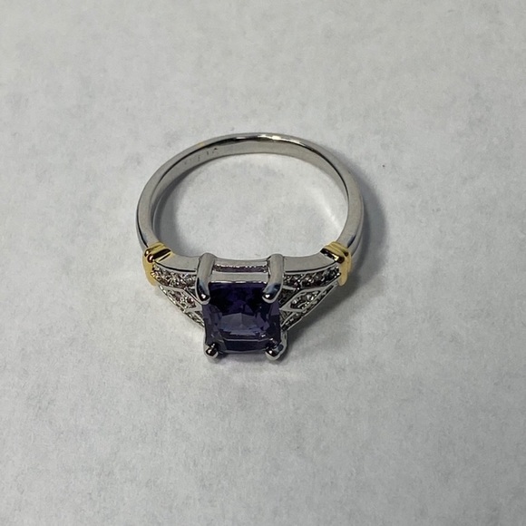 Gem Stone Ring - Picture 4 of 5